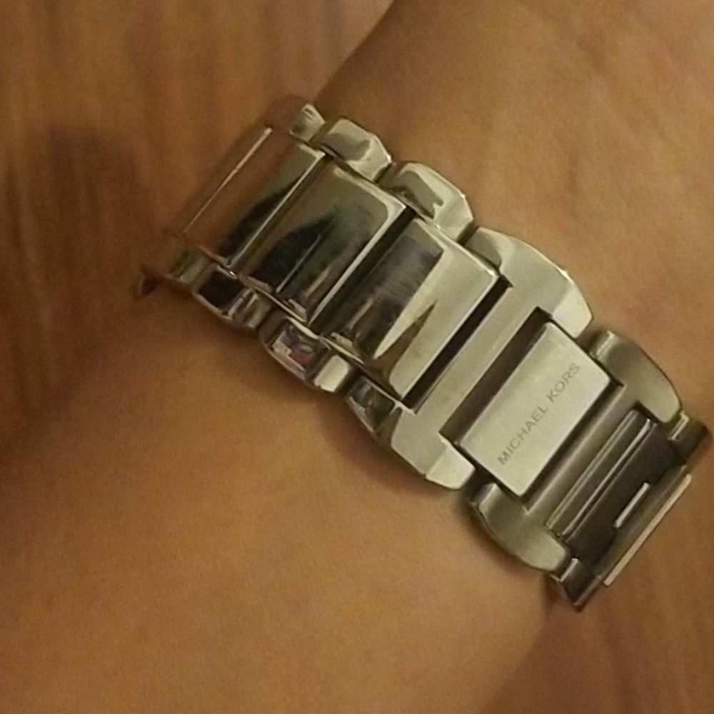 Womens Watch - Picture 2 of 2